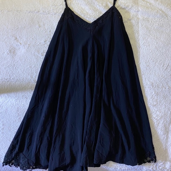 Mini black summer dress! - Picture 6 of 7